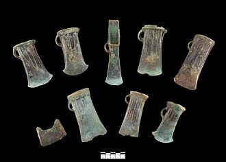 Bronze specimen: brown and bronze metal