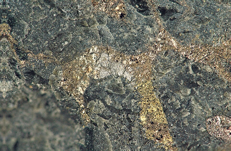 Serpentinite specimen Serpentinite specimen: green and dark green metamorphic rock