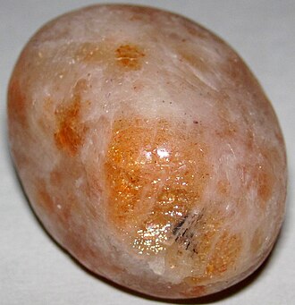 Sunstone specimen: orange and red gemstone (photo 2)